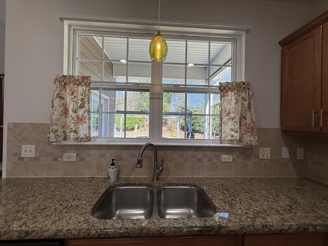 Building Photo - 505 Sweet Laurel Ln