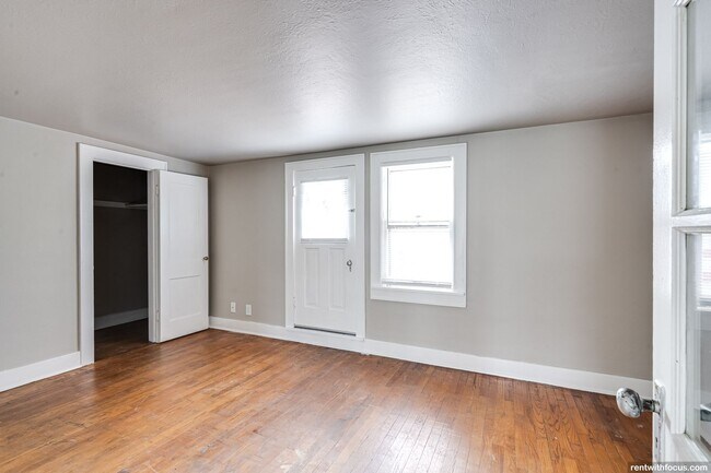 Building Photo - 848 Howard St