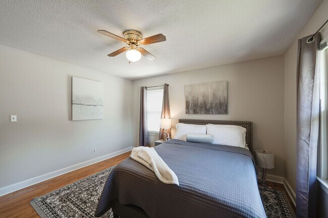 Building Photo - 2508 Canal Dr NW