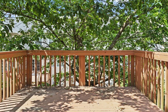 Building Photo - 5451 Crabtree Park Ct