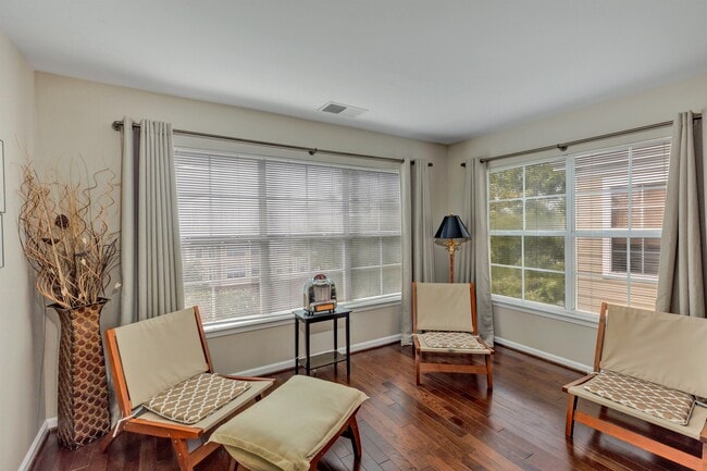 Building Photo - 621 Fern Meadow Loop