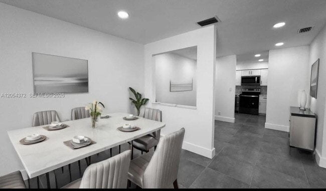 Building Photo - 1470 NW 22nd Ct
