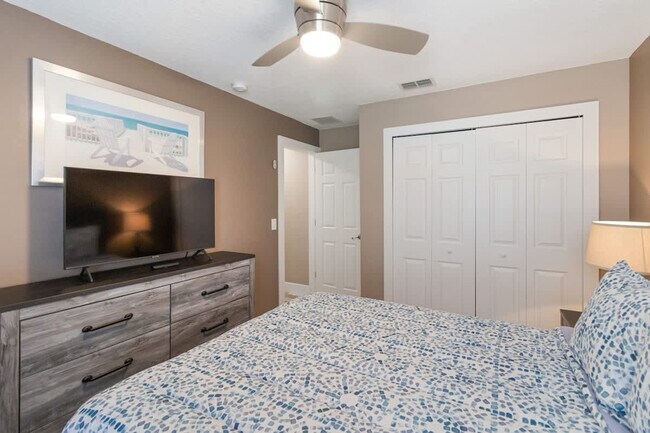 Building Photo - 140 Madiera Beach Blvd