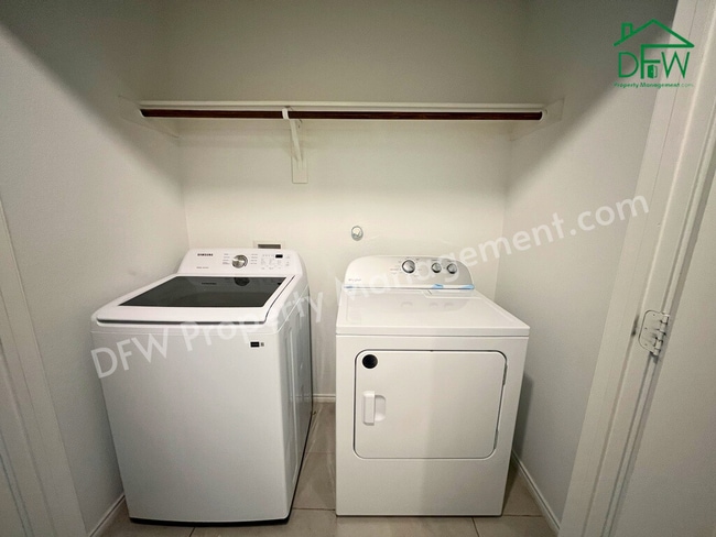 Building Photo - Charming 3-Bedroom Home for Lease in Quiet Little Elm Neighborhood!