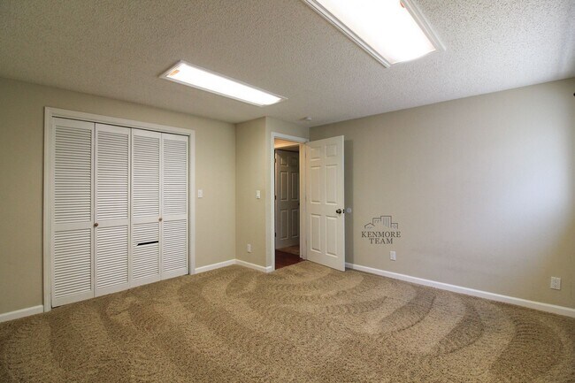 Building Photo - 3006 W 47th Ave