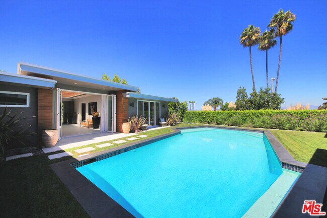 Building Photo - 3054 Elvido Dr