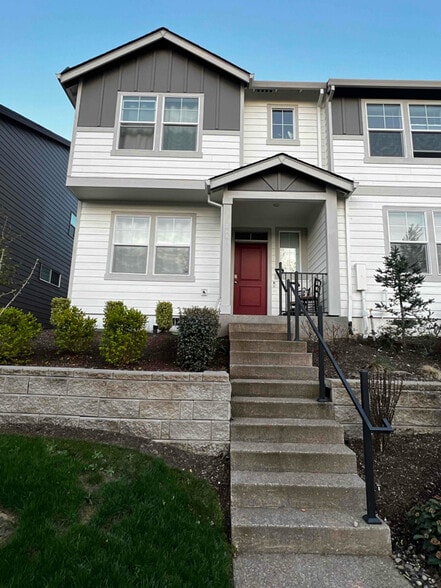 Building Photo - 888 N 18th Ave