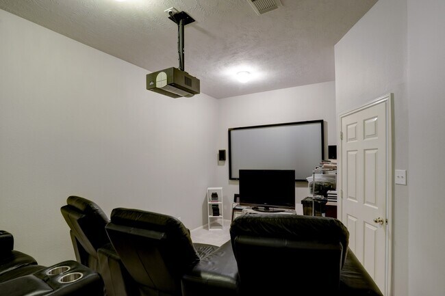 Building Photo - 1408 S Friendswood Dr