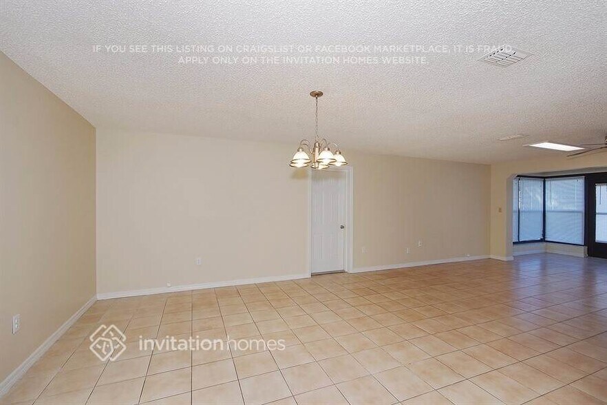 Building Photo - 1601 Stafford Rd