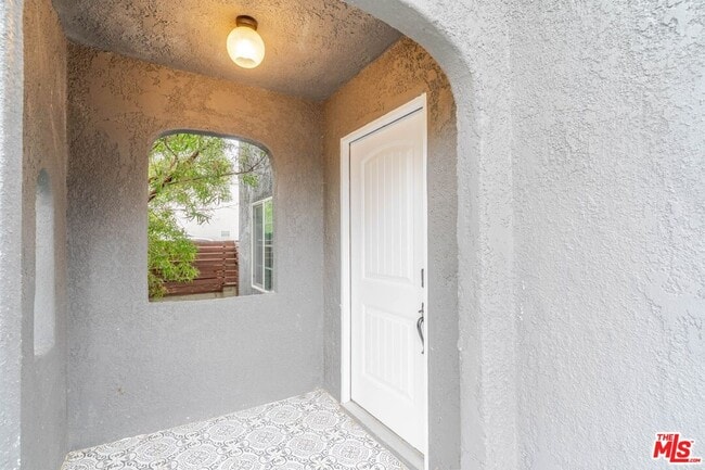 Building Photo - 5630 Craner Ave