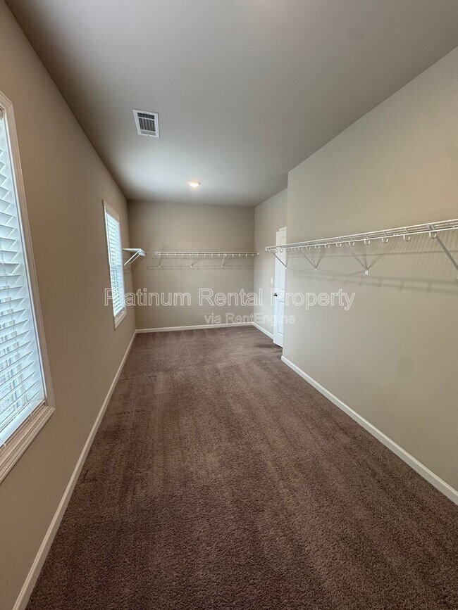 Building Photo - 3778 Franks Wy