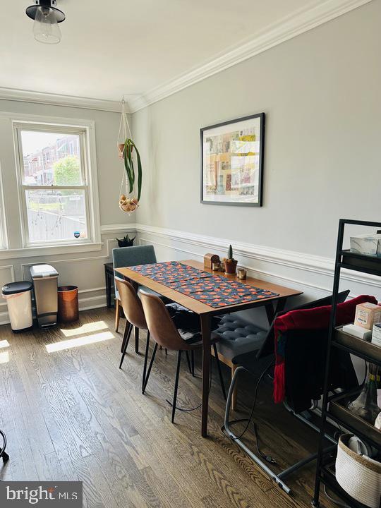 Building Photo - 1911 D St NE