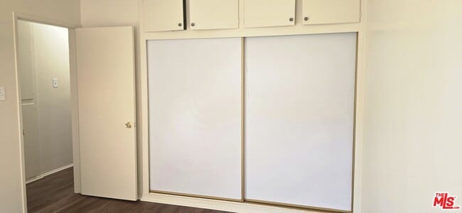 Building Photo - 2635 W Imperial Hwy