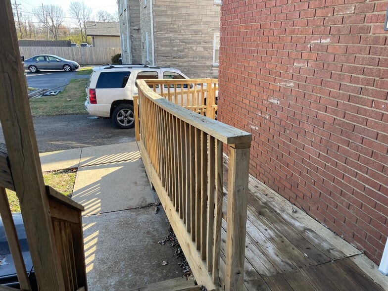 Building Photo - 2913 Abigail Dr