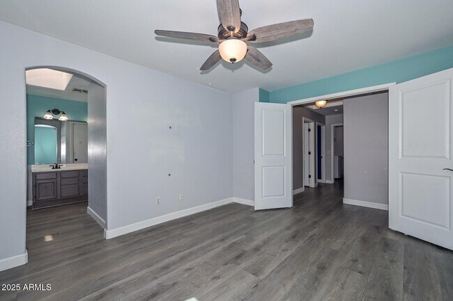 Building Photo - 18203 N 85th Dr