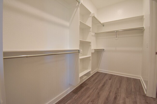 Building Photo - Beautiful 3 Bed 2 Bath Home in Farmington!