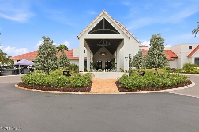 Building Photo - 7300 Glenmoor Ln