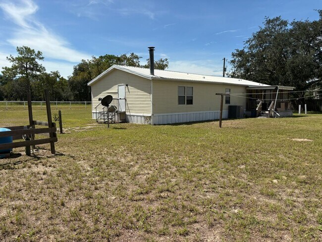 Building Photo - 16641 SW 57 St