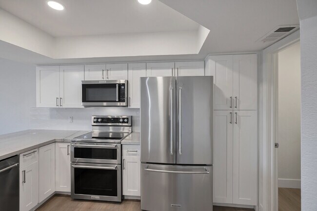 Building Photo - Biltmore Area Condo with Camelback Mountain View!