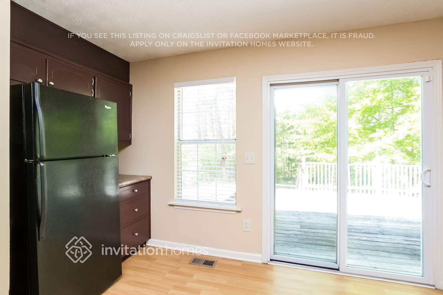 Building Photo - 1835 Red Rose Ln