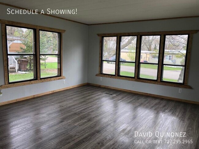 Building Photo - 113 Dayflower Cir