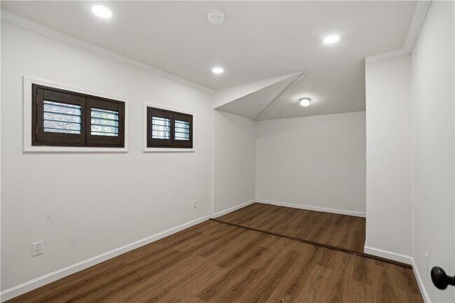 Building Photo - 3359 Locust St