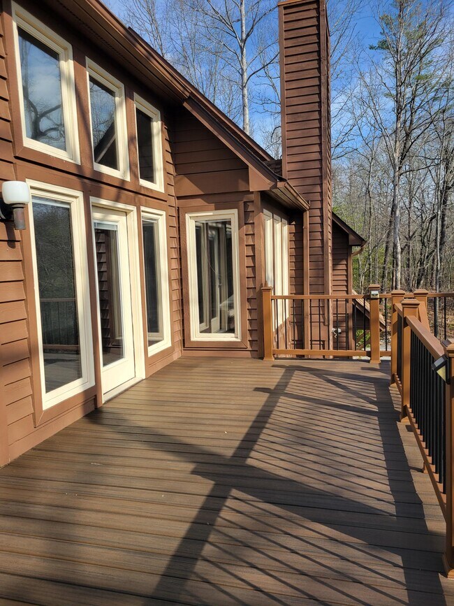 Building Photo - 116 Knollwood Ln