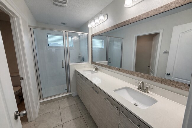 Building Photo - 202 Brooke's Pl