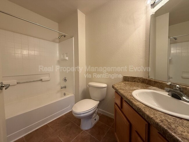 Building Photo - 1331 W Baseline Rd