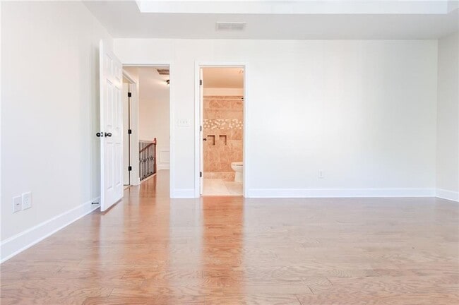 Building Photo - 3304 Ferncliff Ct