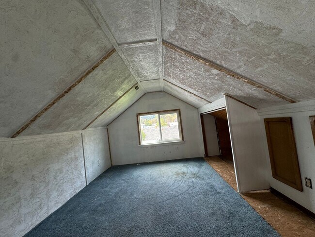 Building Photo - Mass212