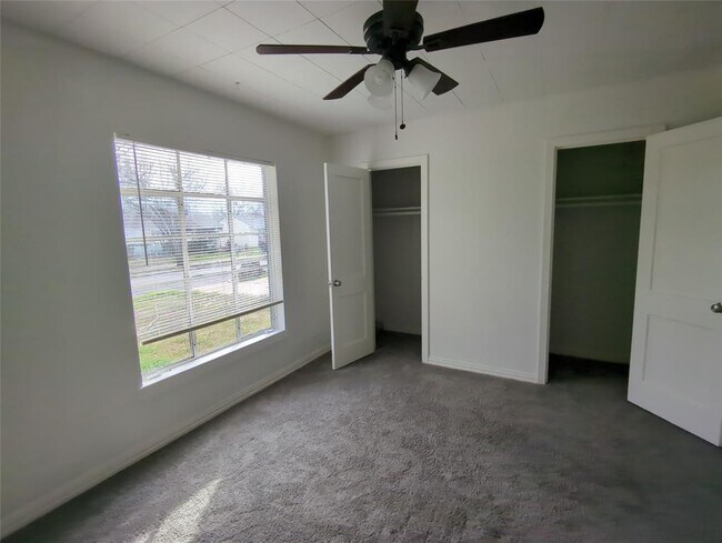 Building Photo - 1449 Nash St