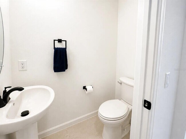Building Photo - 6312 Silverstar Dr
