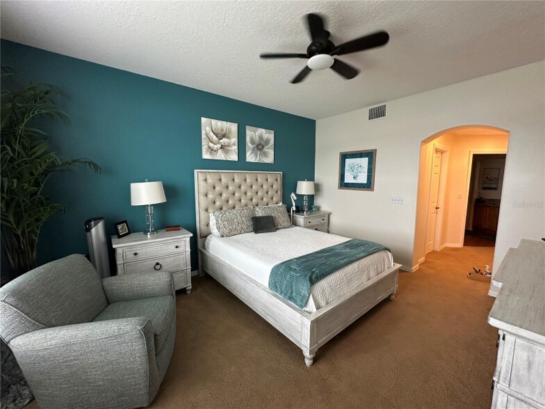 Building Photo - 3917 Serenade Ln