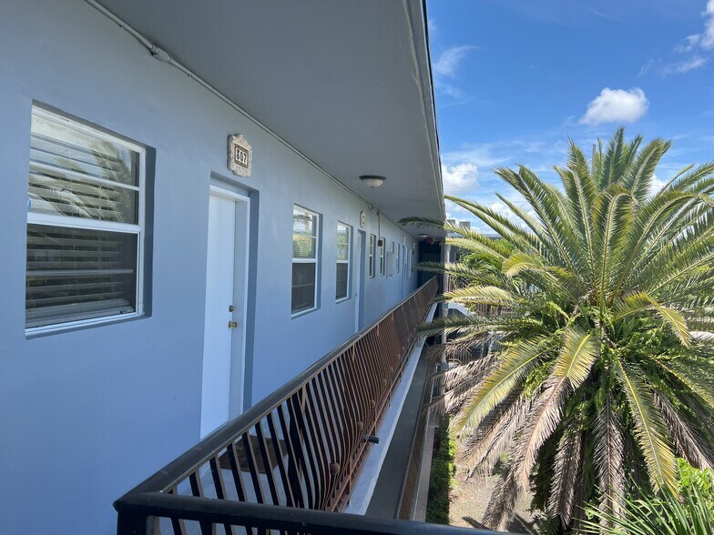 3rd Top Floor with Elevator - 110 SE 2nd St