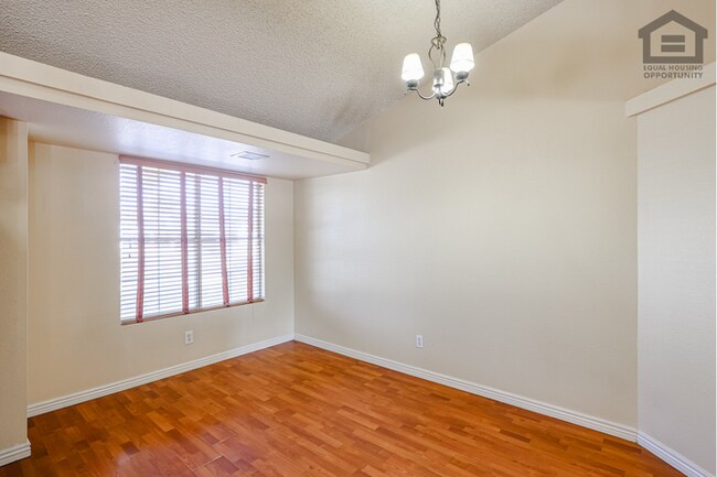 Building Photo - 3Bed/2Bath House at 59th Ave/Union Hills! Move-In Ready on 07/30/2026!