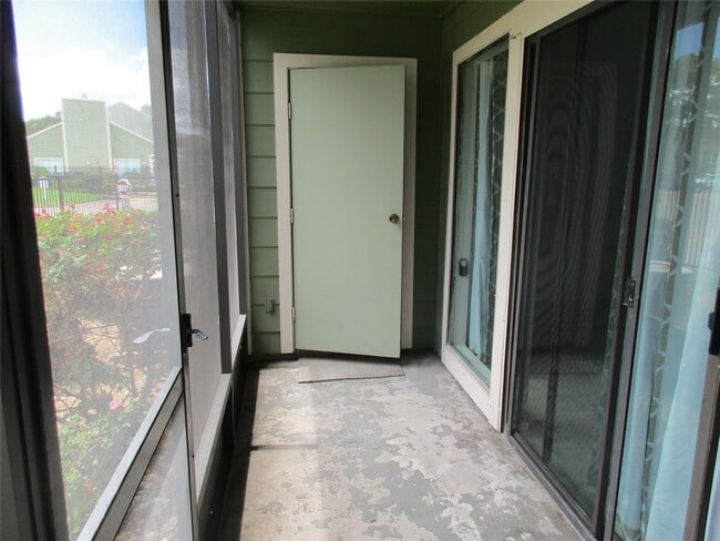 Building Photo - 14777 Wunderlich Dr