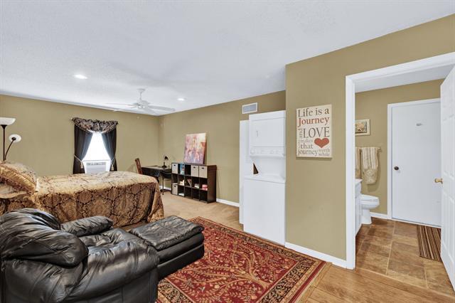 Building Photo - 3310 Darby Ln