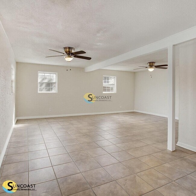 Building Photo - 6907 Hafford Ln