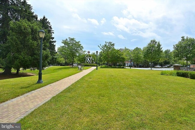 Building Photo - 333 Prettyman Dr