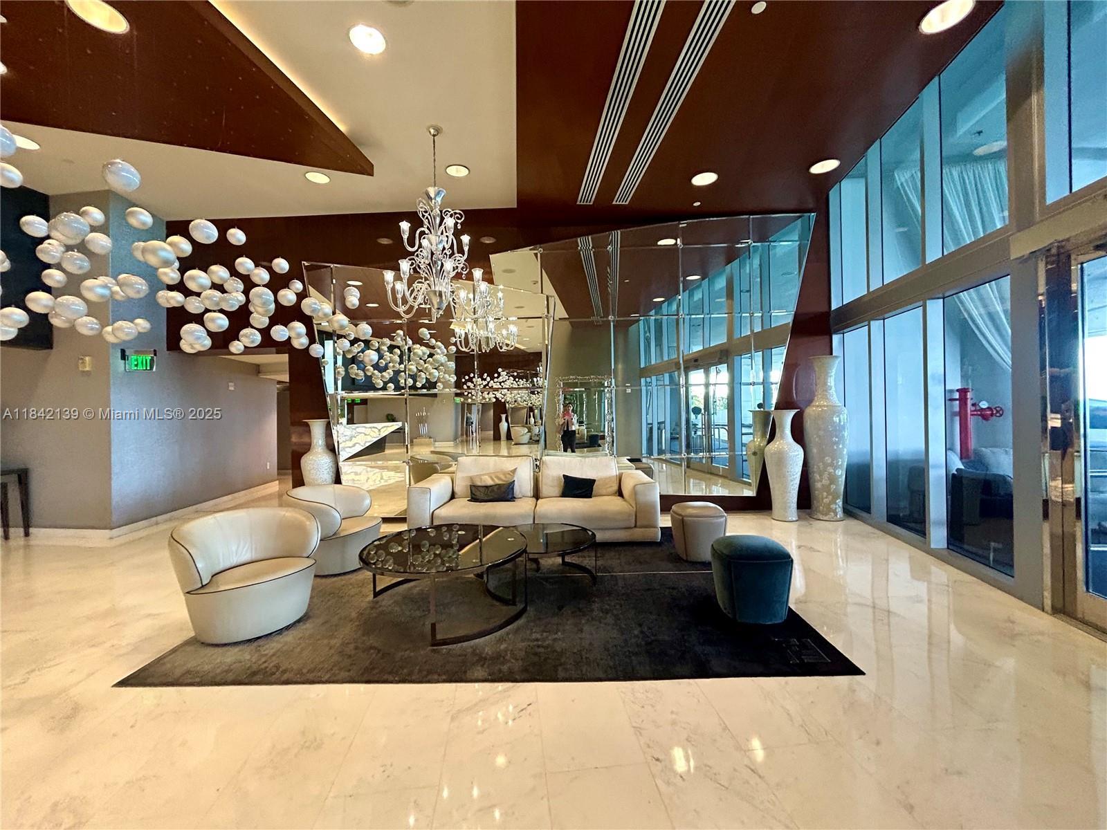 Building Photo - 17121 Collins Ave