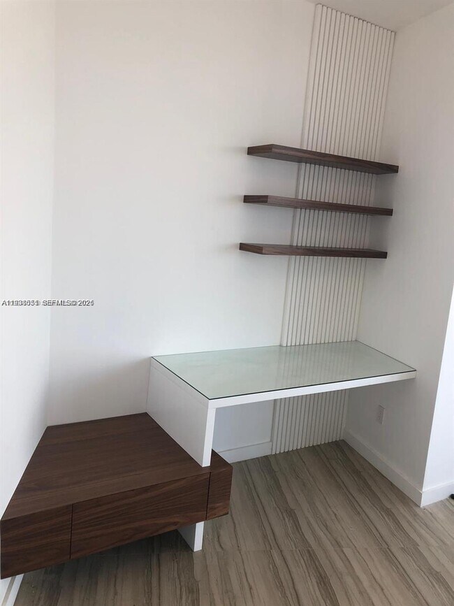 Building Photo - 18975 Collins Ave