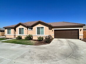 Building Photo - 3306 Manchester St