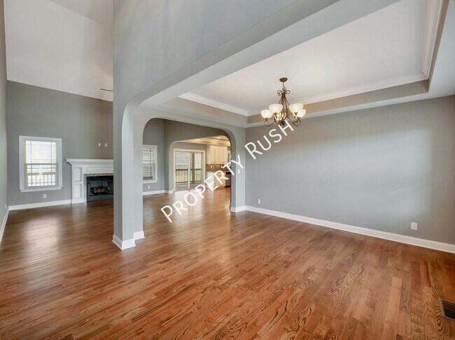 Building Photo - 7962 Burgundy Cir