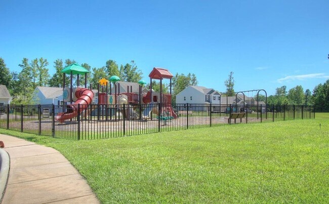 Building Photo - 5784 Harebell Rd
