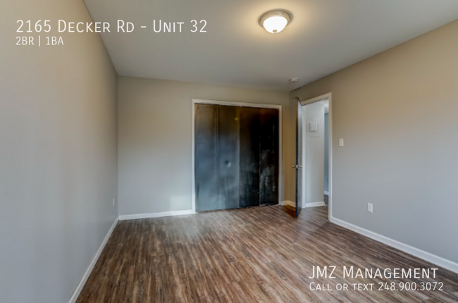 Building Photo - Beautifully Updated Apartment in Walled Lake!