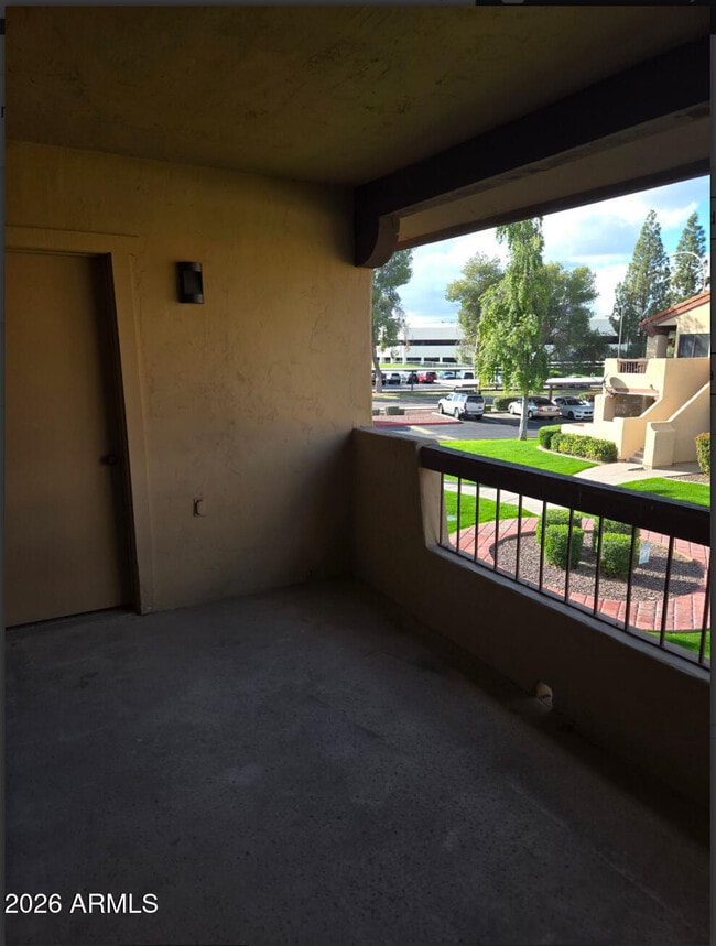 Building Photo - 1351 N Pleasant Dr