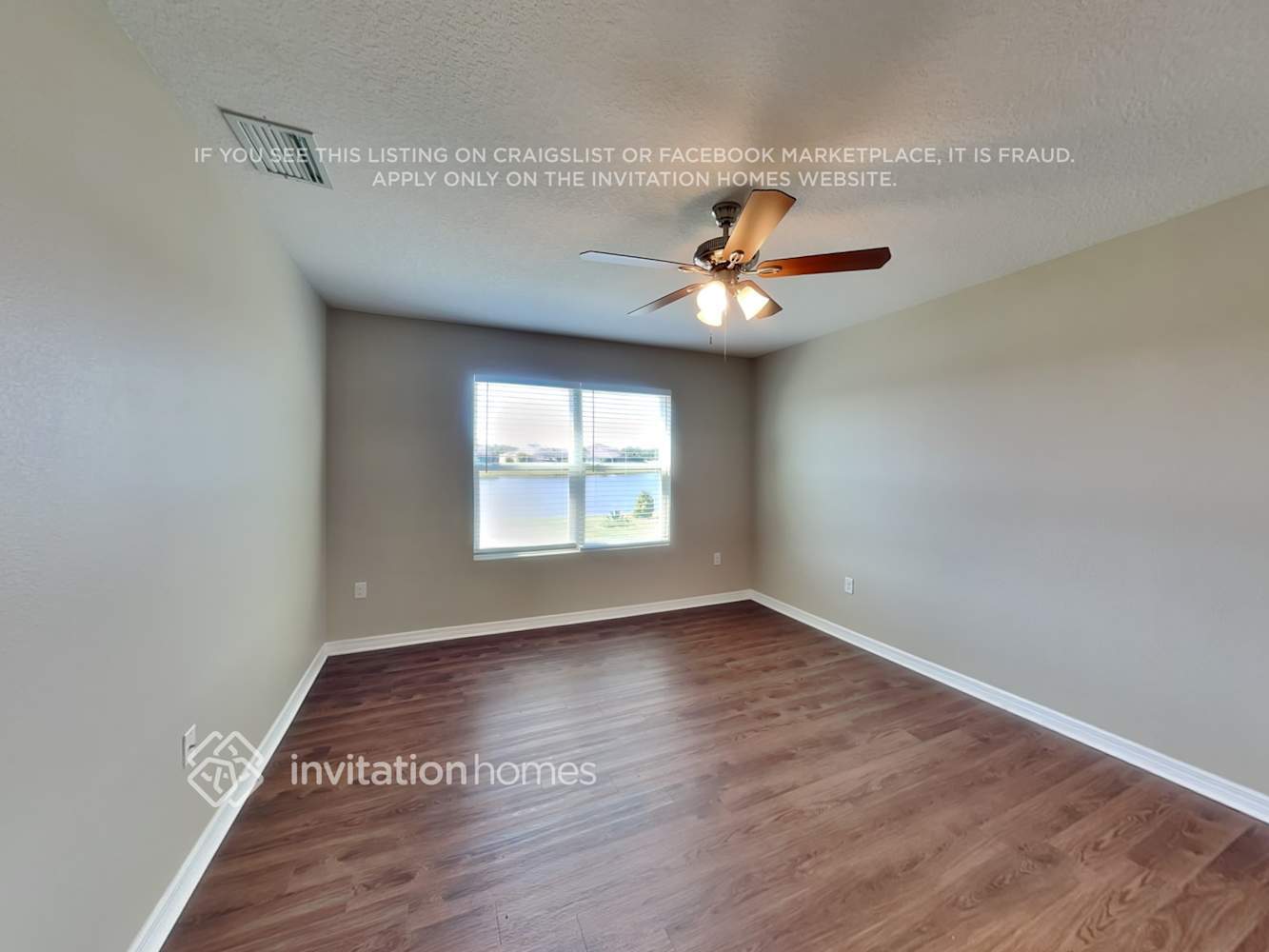 Building Photo - 15749 High Bell Pl