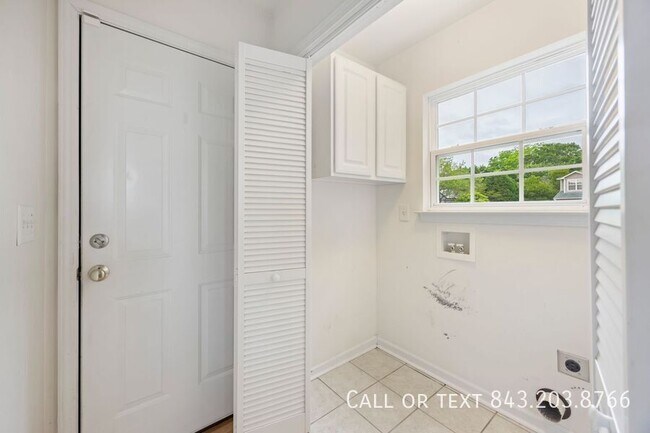 Building Photo - 1063 Clearspring Dr