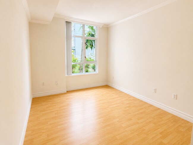 Building Photo - 850 Beech St